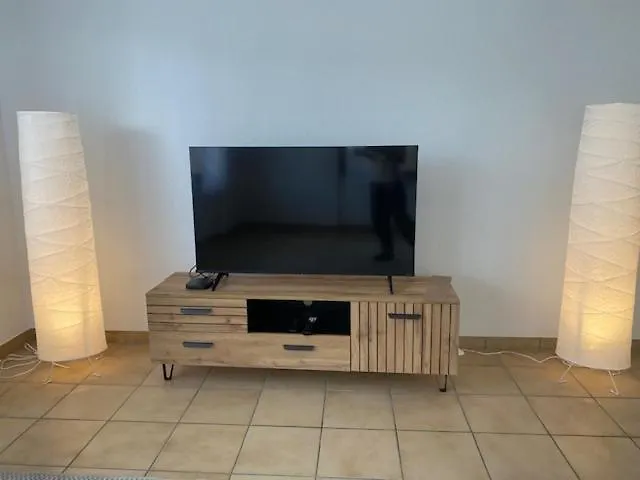 Casa Cara アパート バイアースブロン